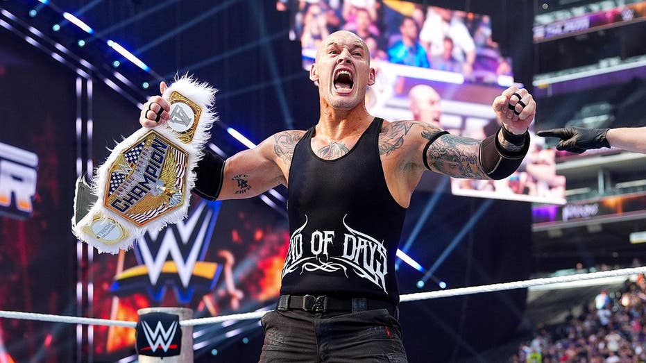 Baron Corbin 在 WWE SummerSlam 终结 Trick Williams 的美国冠军时代